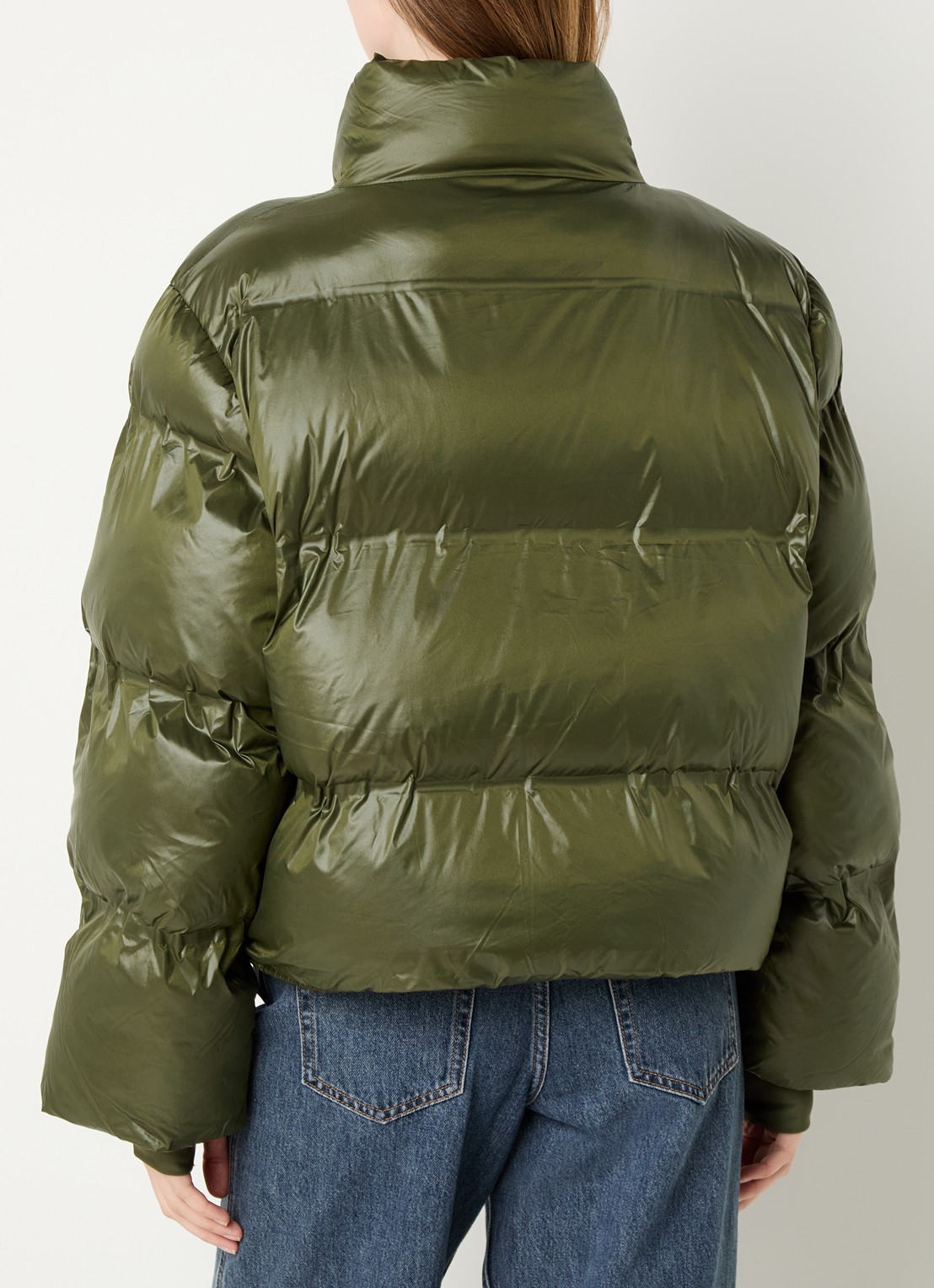 Neo Noir Rhea puffer jack met glanzende finish - achterkant olijfgroen