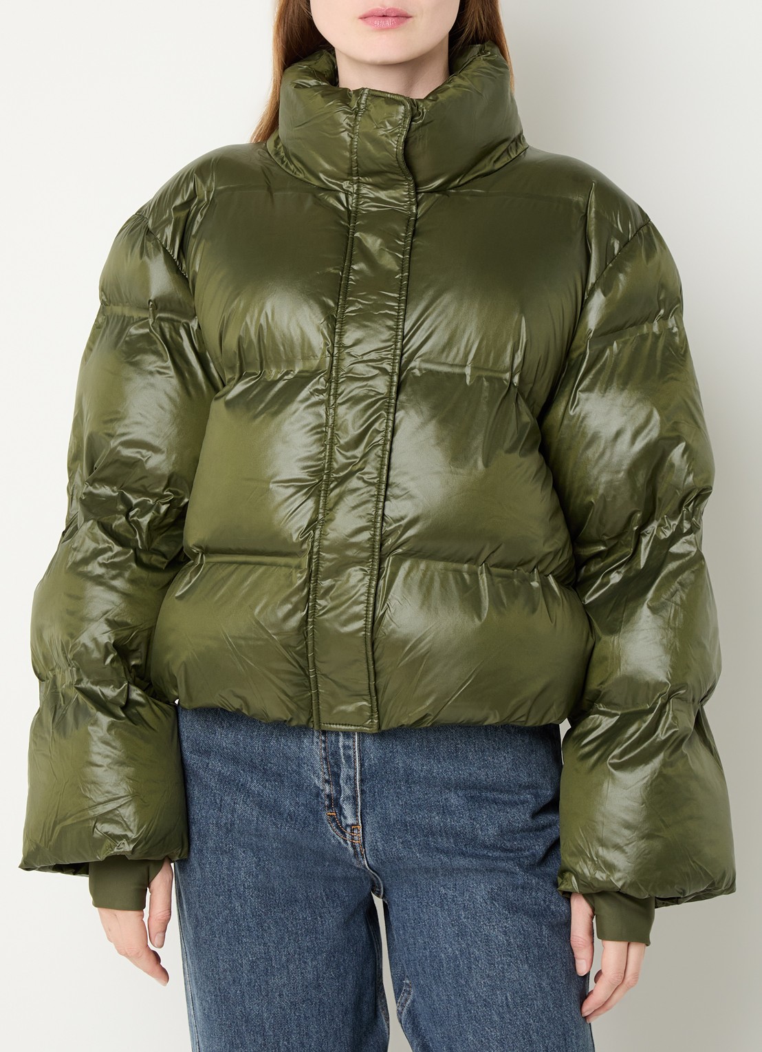 Neo Noir Rhea puffer jack met glanzende finish - detail 2 olijfgroen