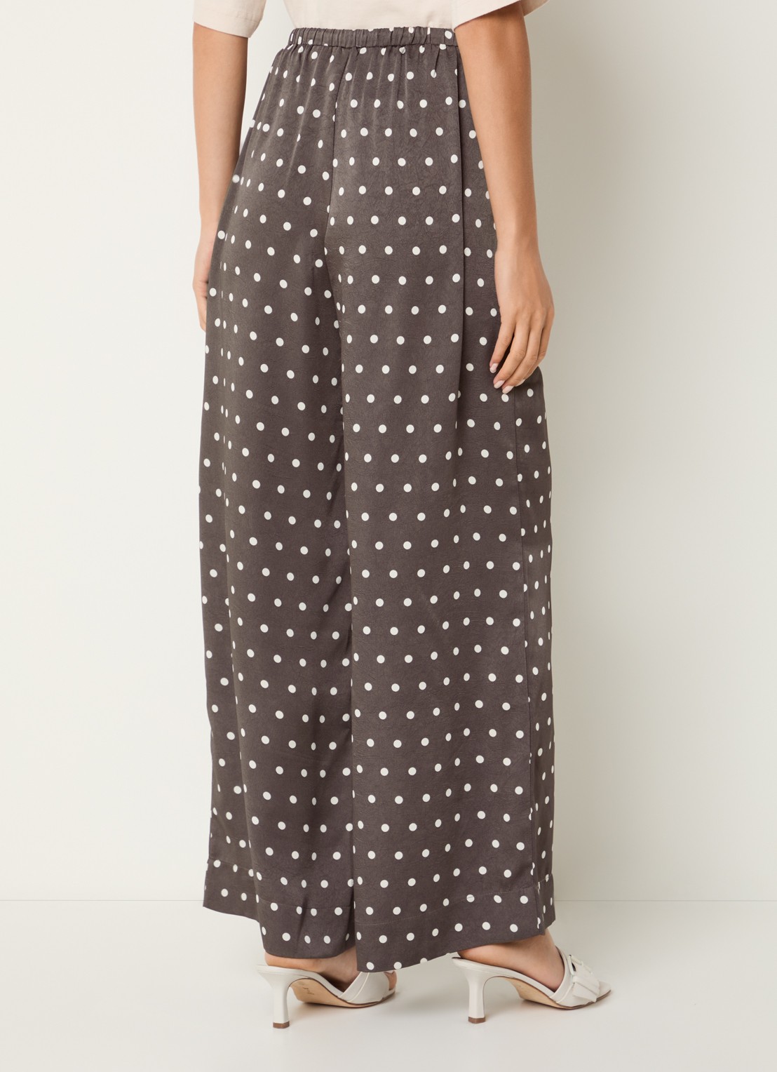 Neo Noir Sebba high waist wide fit pantalon met stippenprint - achterkant 4 donkerbruin