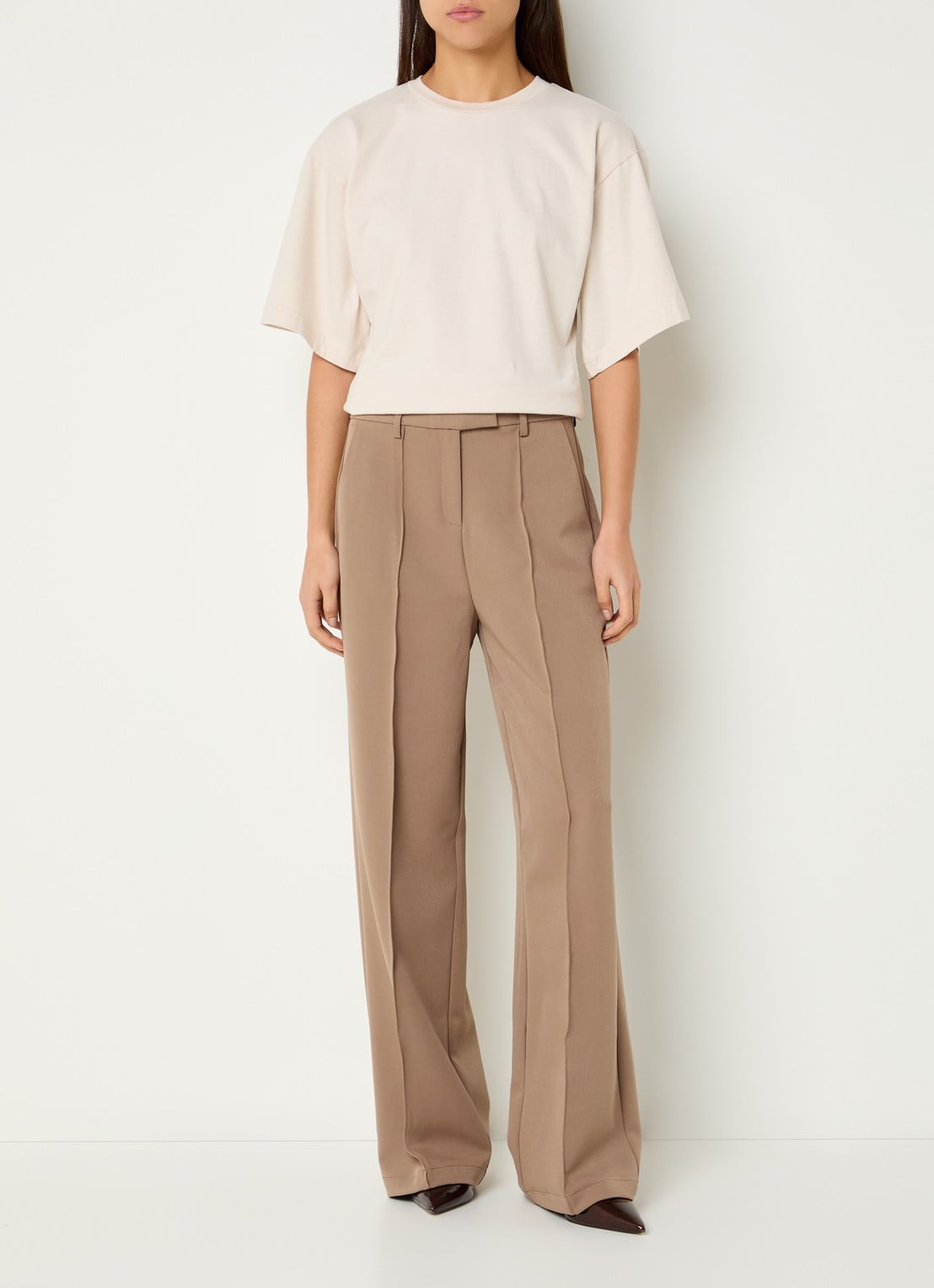 Neo Noir Sury high waist loose fit pantalon met steekzakken - voorkant 3 camel
