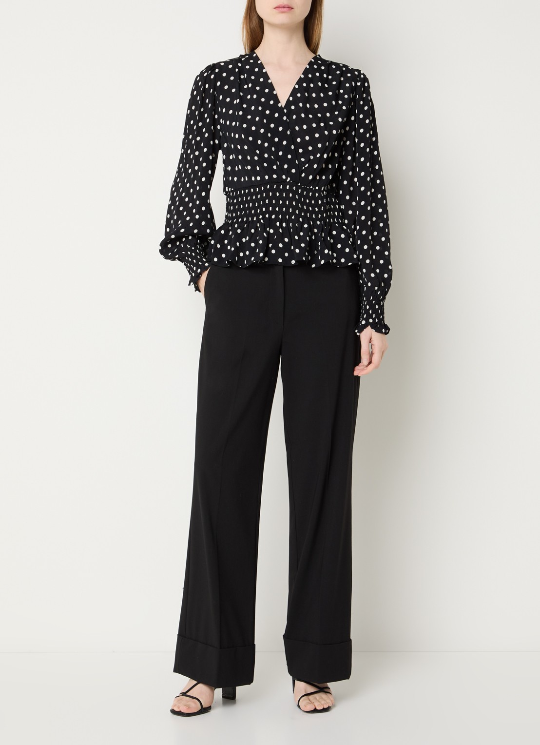 Neo Noir Tamona tuniek met smockwerk en stippenprint - voorkant 2 zwart