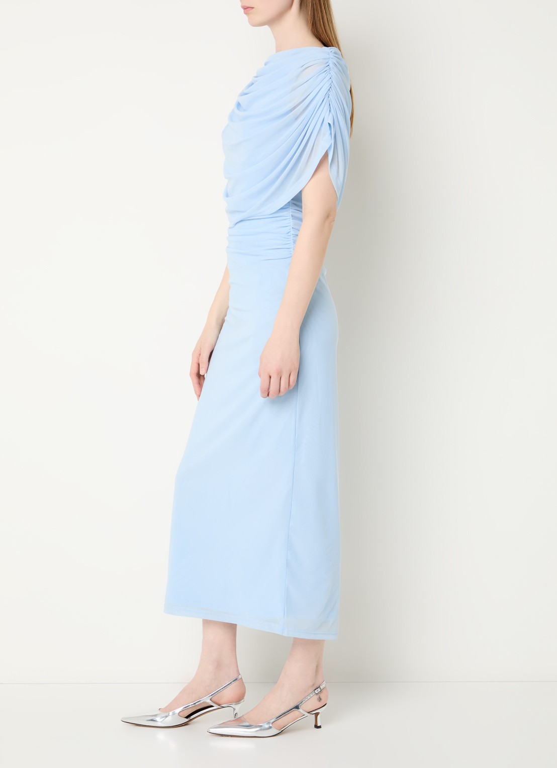 Neo Noir Tottuna off shoulder midi jurk met gedrapeerd detail - voorkant 3 lichtblauw