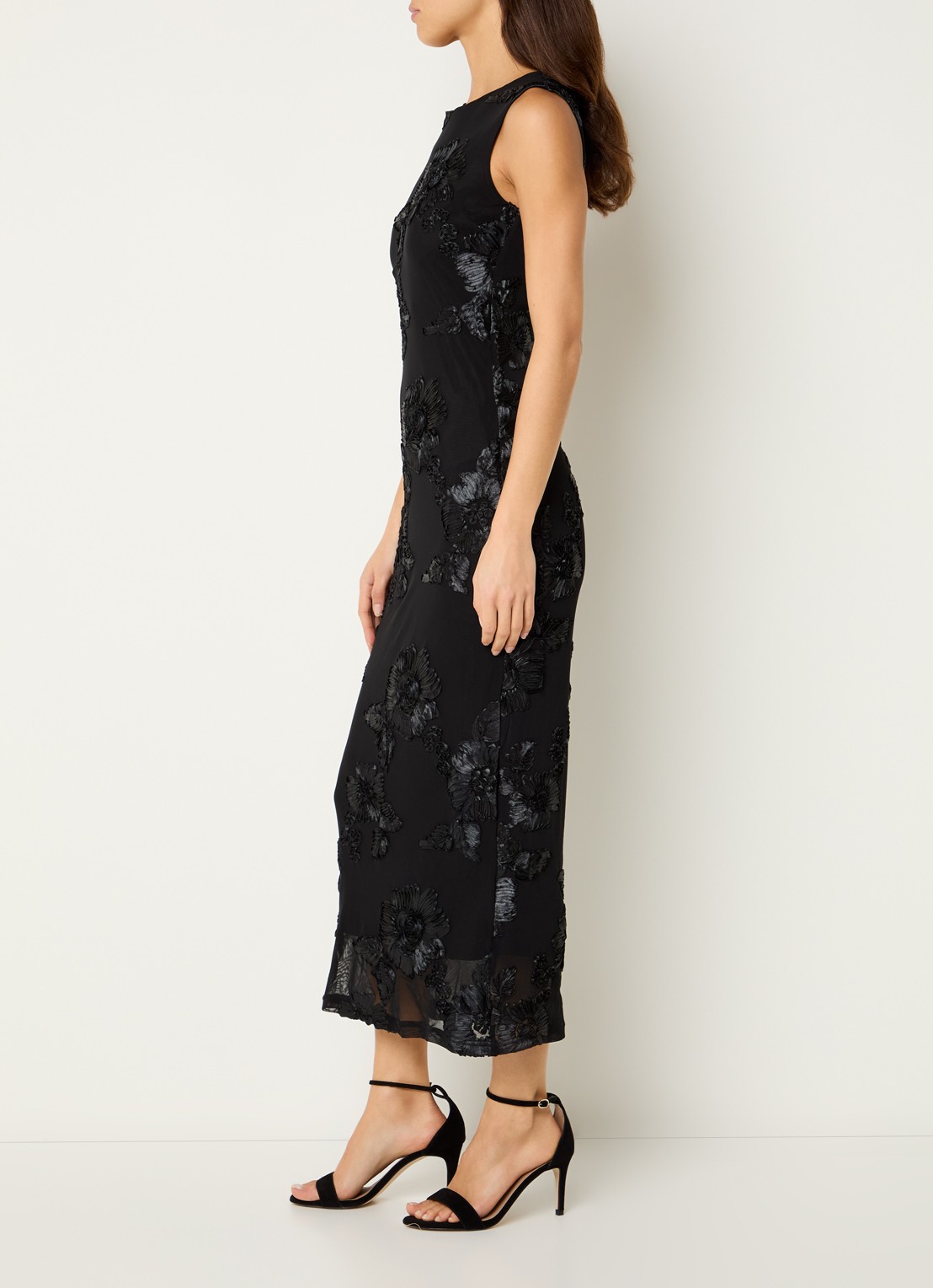 Neo Noir Trianna maxi jurk van mesh met bloemborduring - voorkant 3 zwart