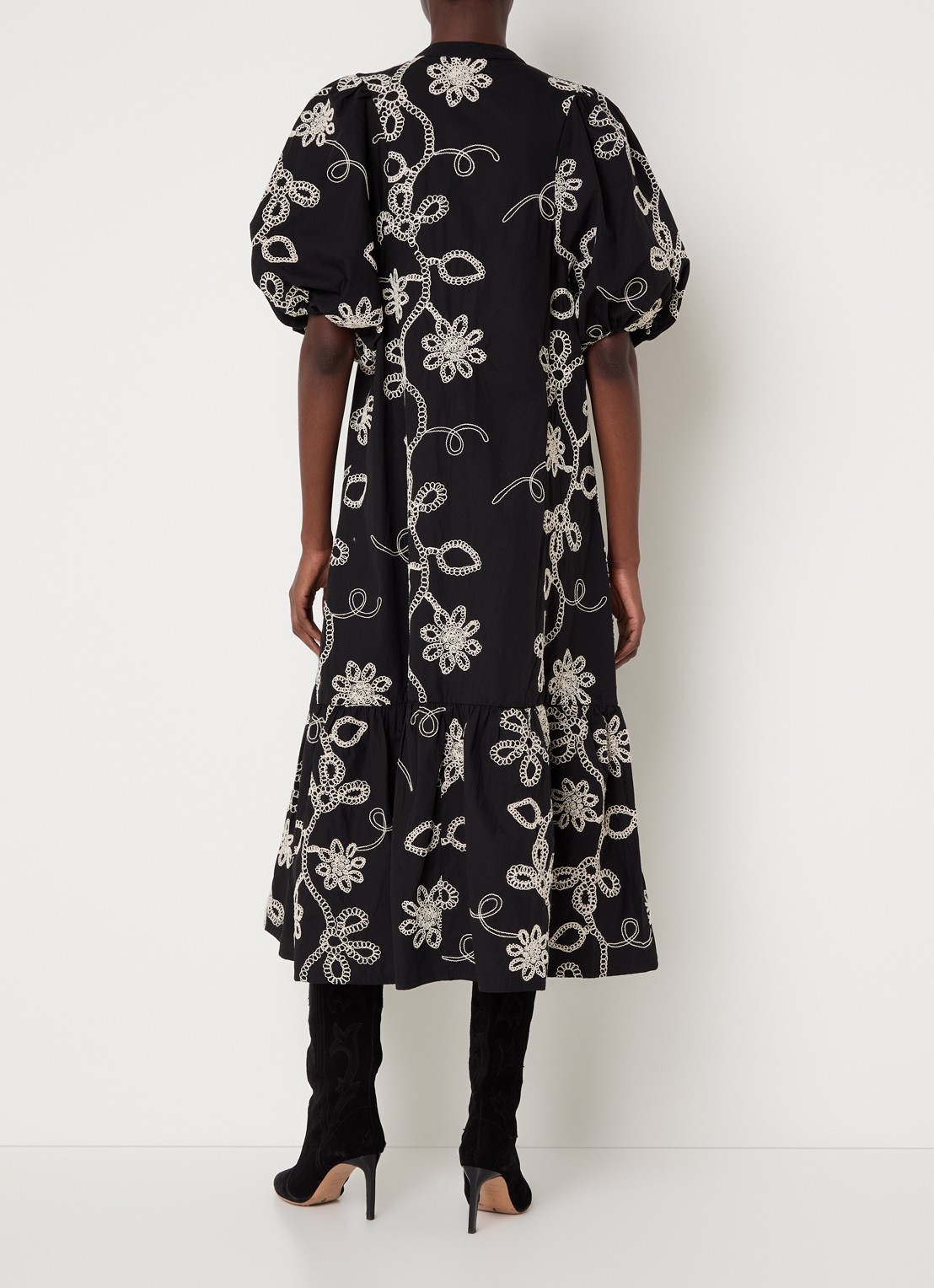 Neo Noir Veronica maxi blousejurk met bloemborduring en pofmouw - achterkant zwart