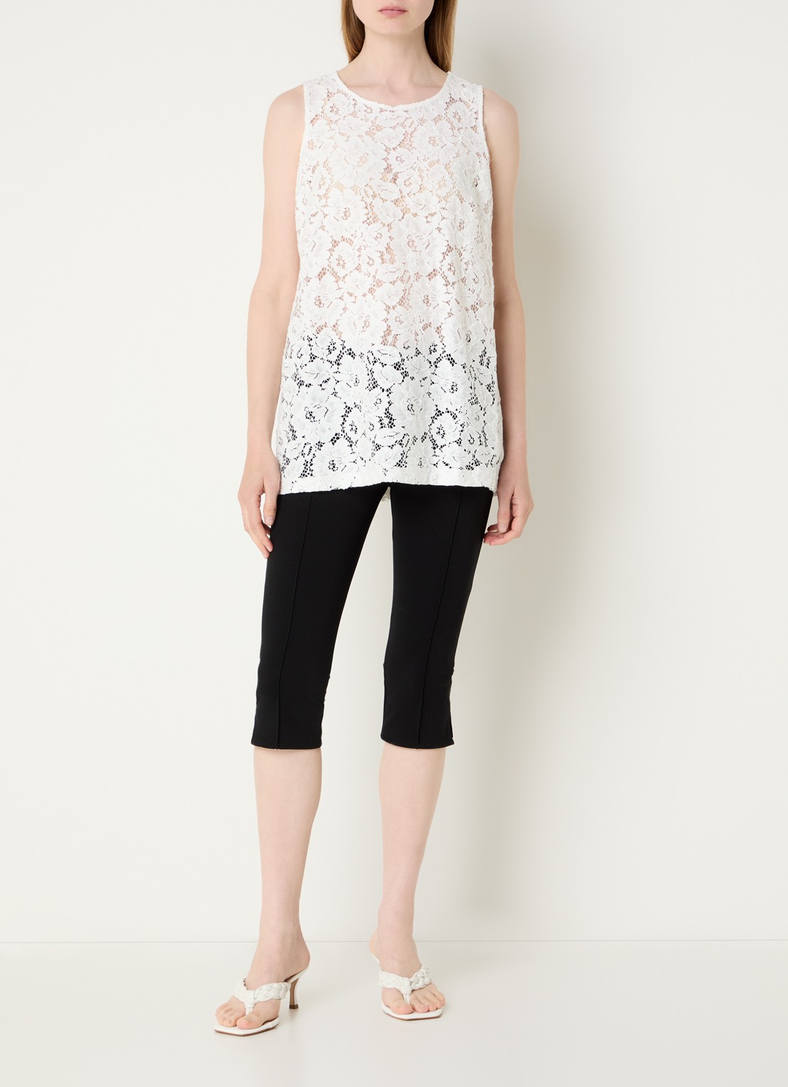 Neo Noir Vivien semi-transparante top met broderie - voorkant 3 gebroken wit