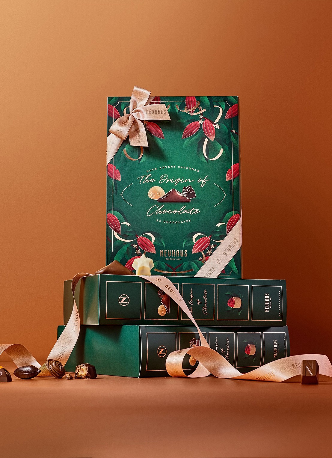 Neuhaus The Origin of Chocolate adventskalender met chocolade - 25 dagen - achterkant 4 beige