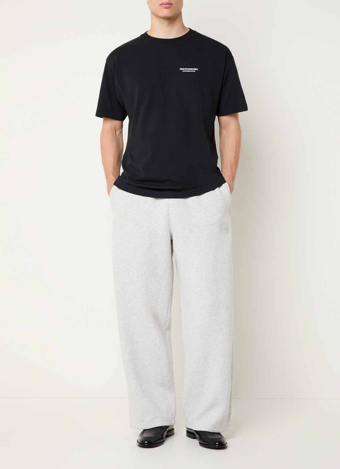 New Amsterdam Surf Association Chop loose fit joggingbroek met steekzakken - voorkant 2 grijsmele