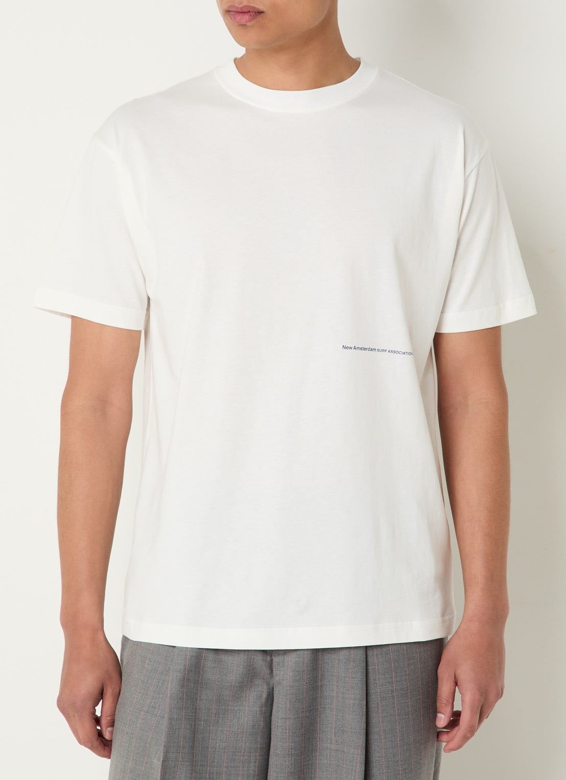 New Amsterdam Surf Association Hibiscus T-shirt met logo- en backprint - achterkant 4 wit