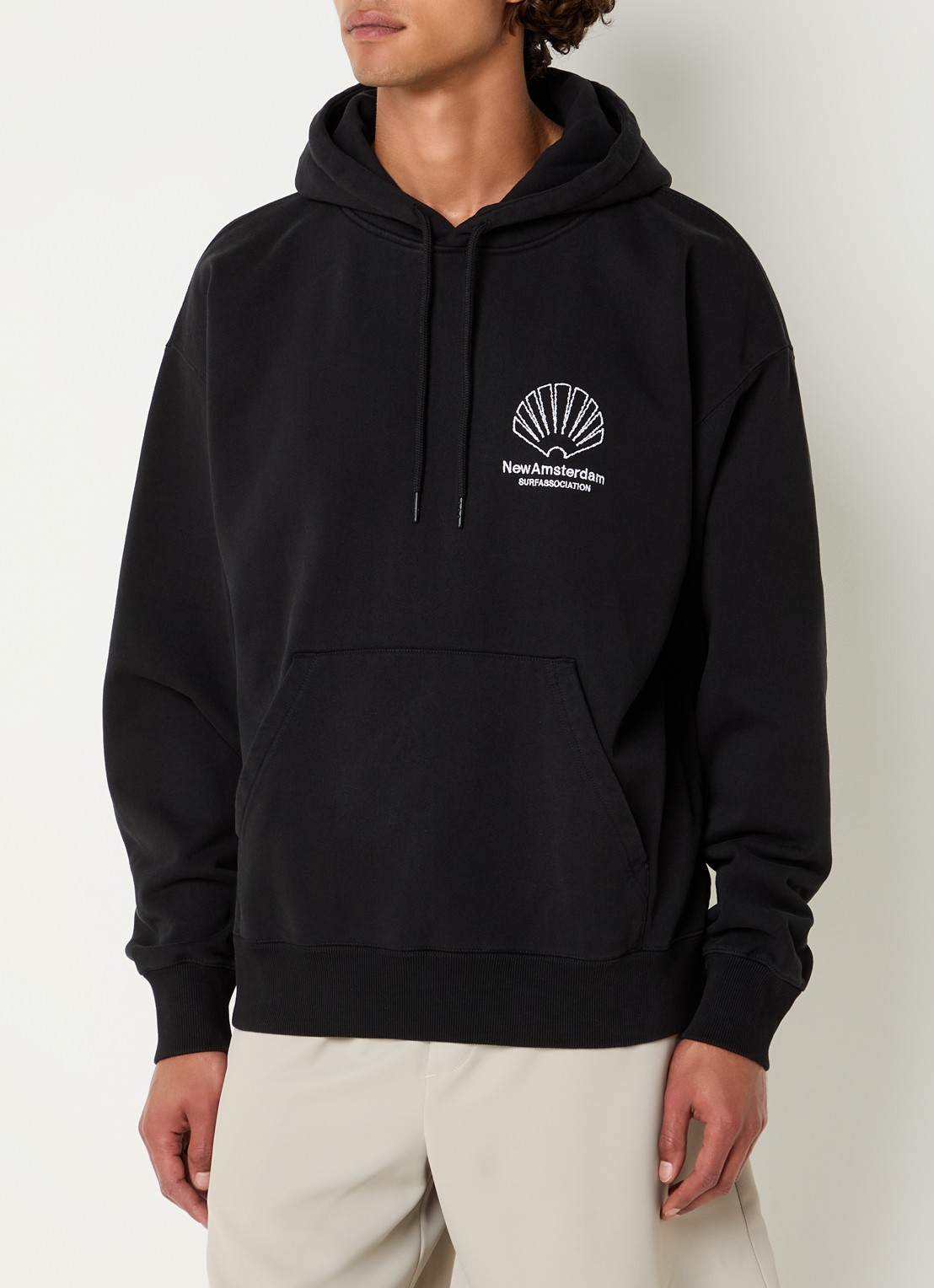 New Amsterdam Surf Association Hoodie met logo- en backprint - achterkant zwart