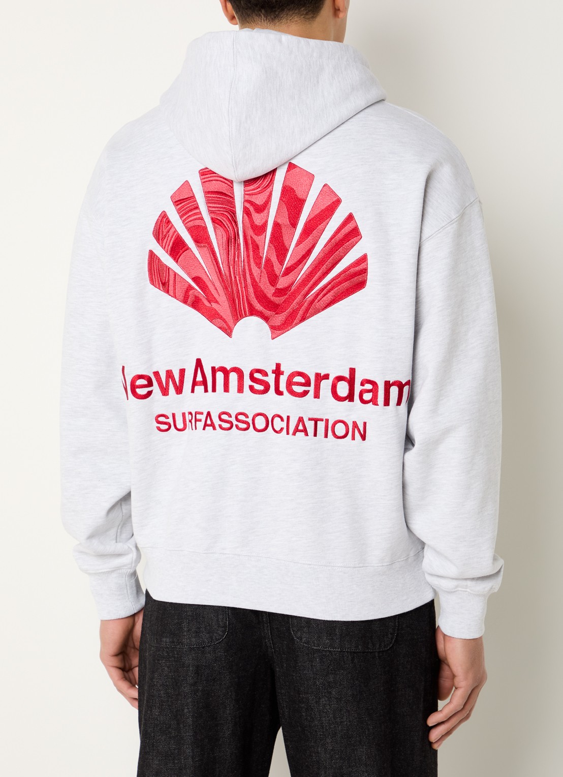 New Amsterdam Surf Association Hoodie met logo- en backprint - detail 3 grijsmele