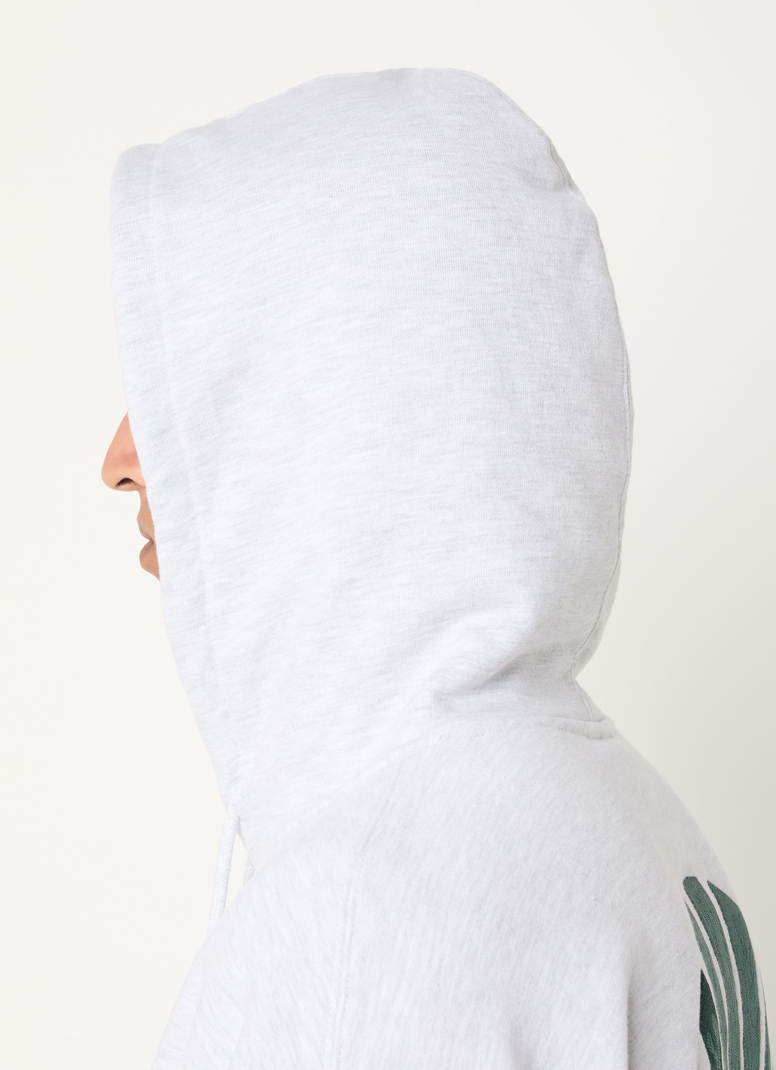 New Amsterdam Surf Association Hoodie met logoborduring - detail 4 grijsmele