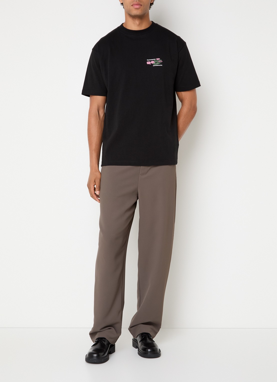 New Amsterdam Surf Association Lilies T-shirt met front- en backprint - voorkant 4 zwart