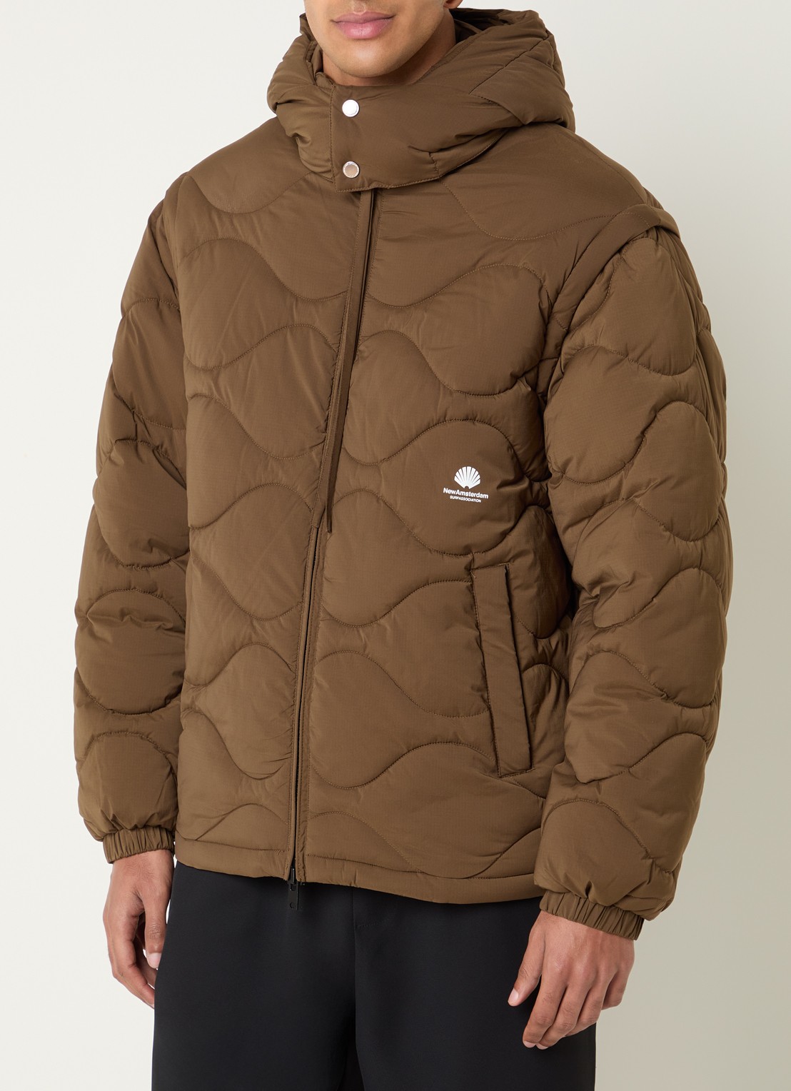 New Amsterdam Surf Association Puffer jack met quilt patroon en logoborduring - detail 5 bruin