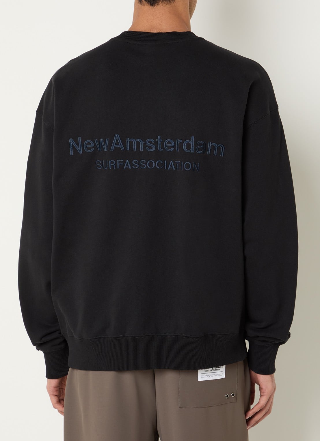 New Amsterdam Surf Association Sweater met logo- en backprint - achterkant 3 zwart