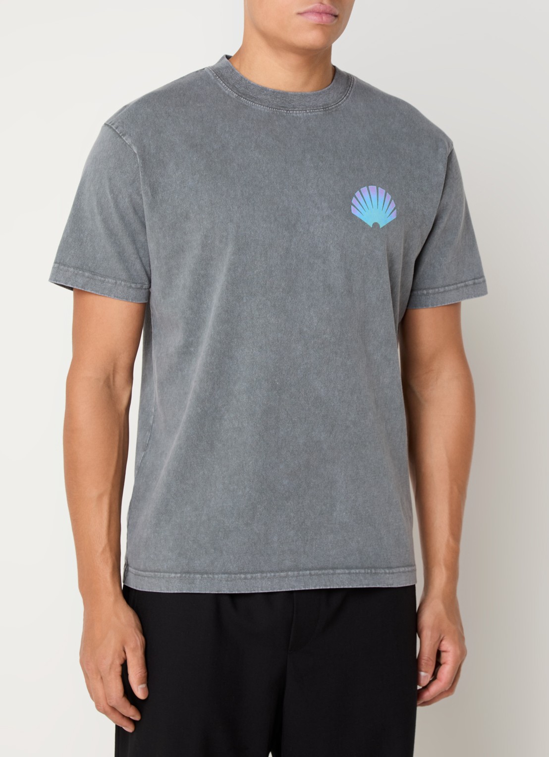 New Amsterdam Surf Association T-shirt met logo- en backprint - achterkant 3 middengrijs