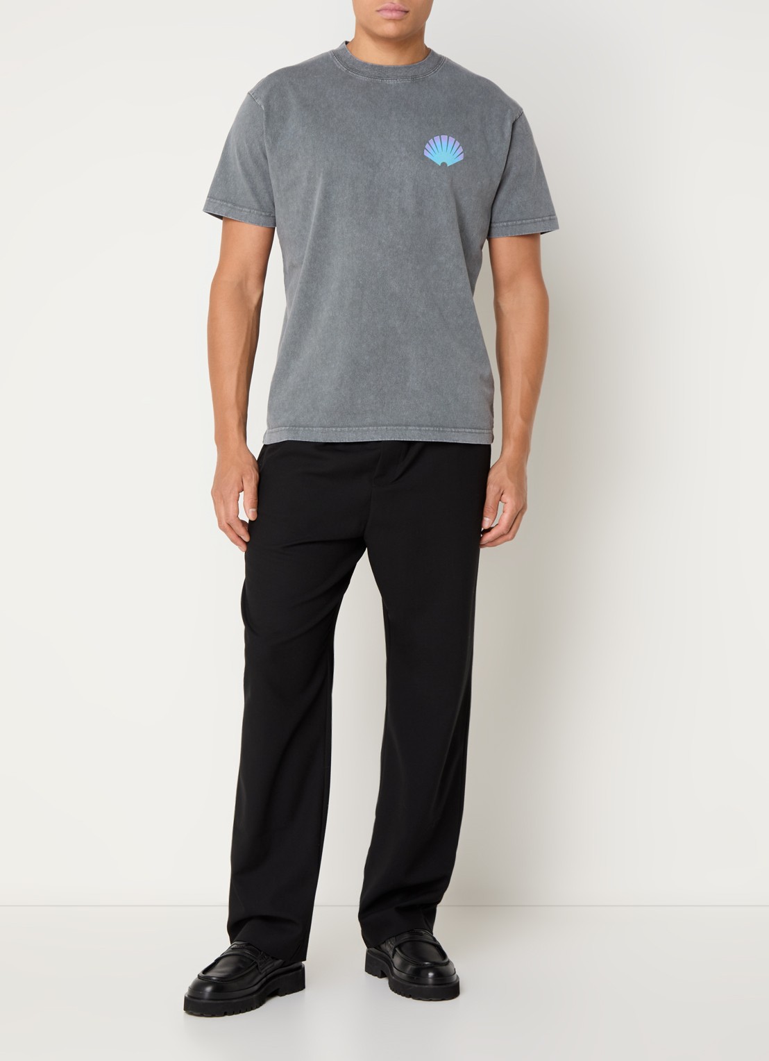 New Amsterdam Surf Association T-shirt met logo- en backprint - voorkant 2 middengrijs