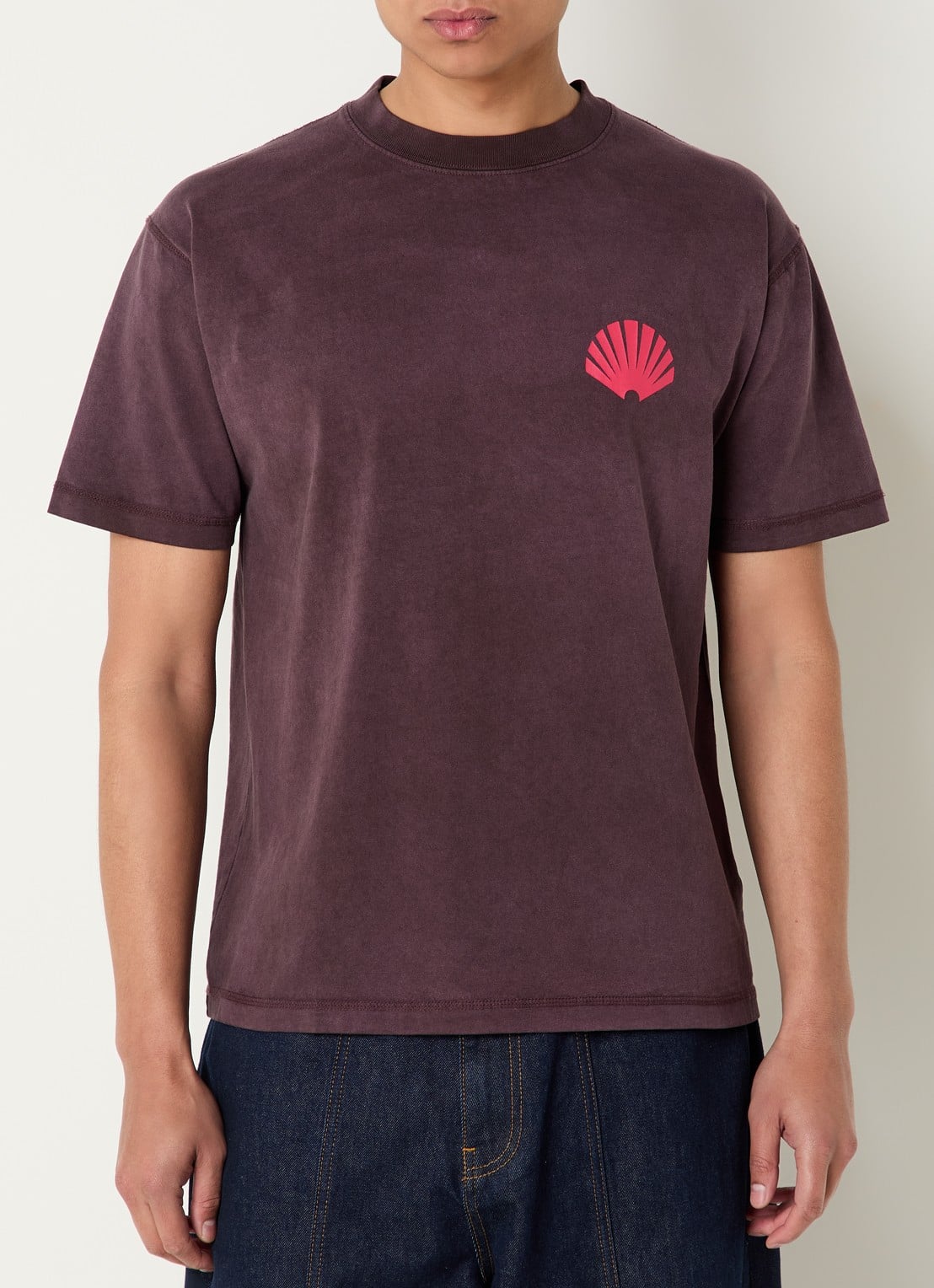 New Amsterdam Surf Association T-shirt met logo- en backprint - achterkant 2 aubergine