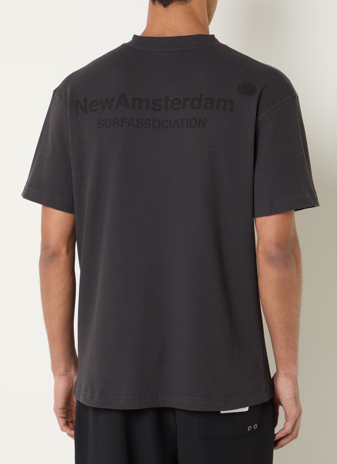 New Amsterdam Surf Association T-shirt met logo- en backprint - achterkant 2 beige