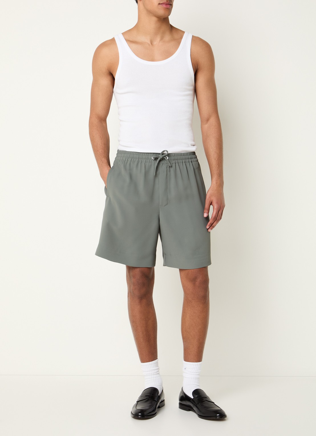 New Amsterdam Surf Association Work loose fit korte broek met steekzakken - voorkant 4 groen