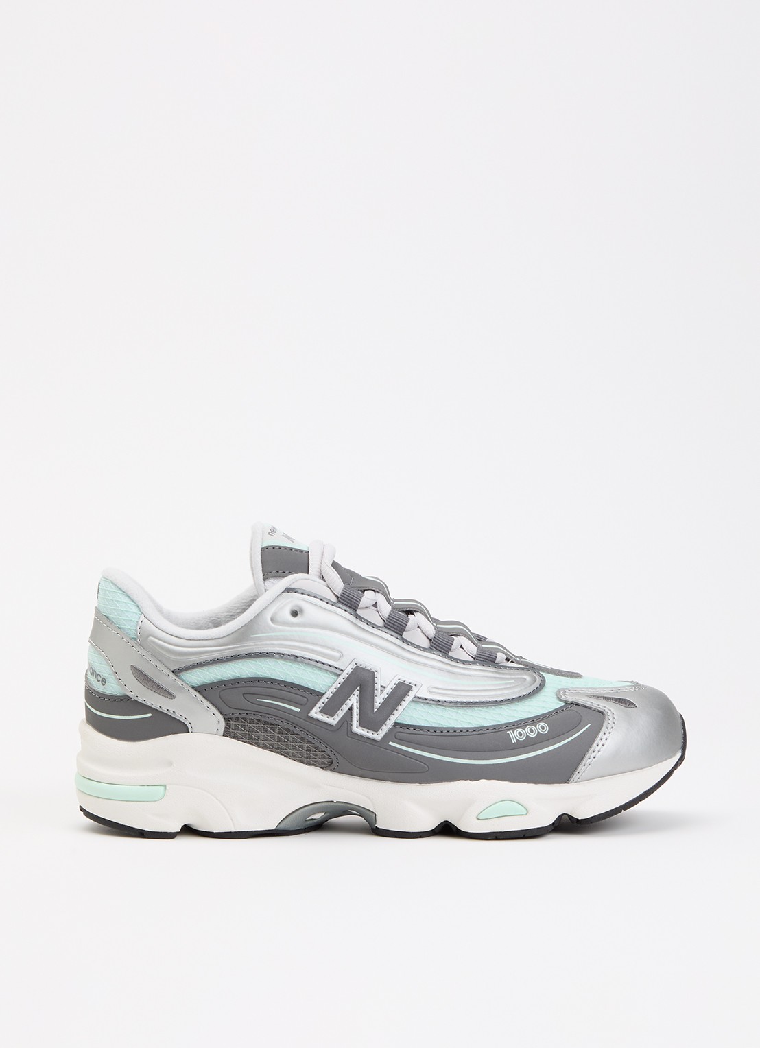 New Balance 1000 sneaker met mesh details - voorkant 3 grijs