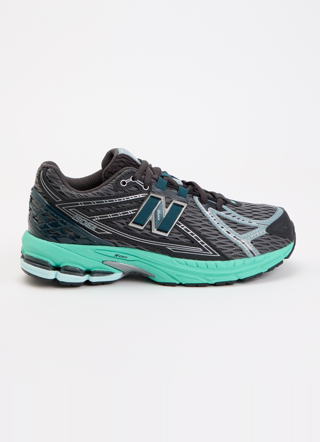 New Balance 1906 sneaker met mesh details - voorkant zwart