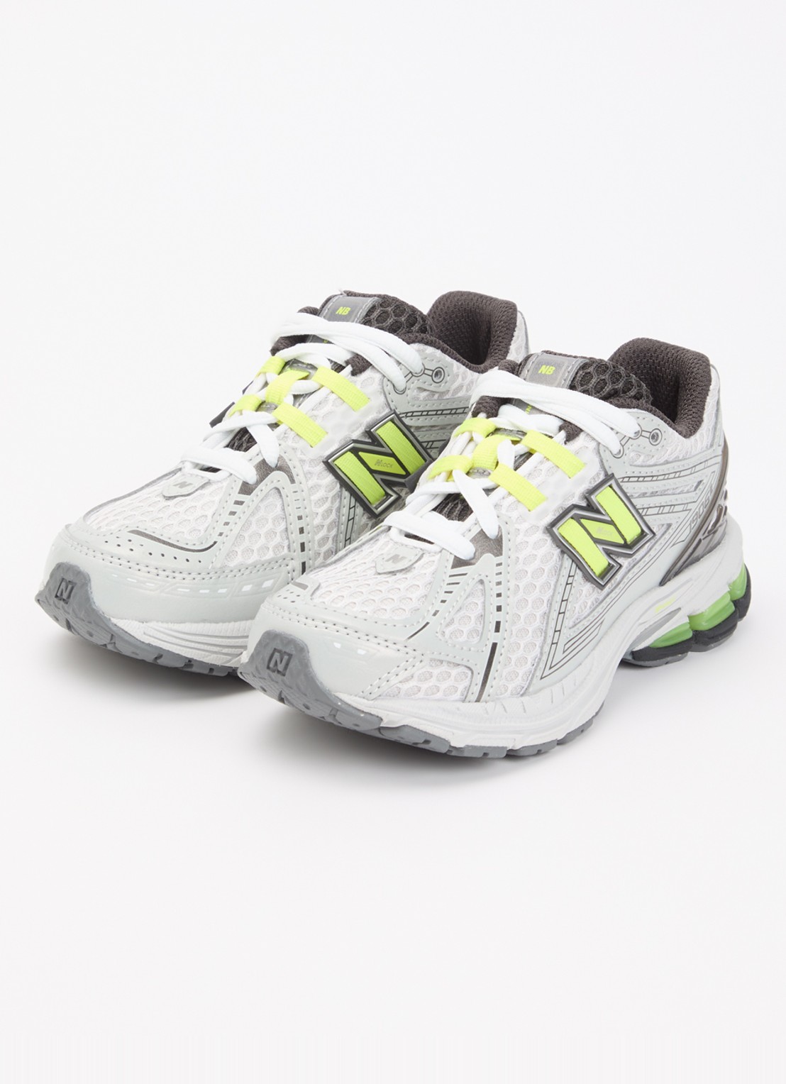 New Balance 1906 sneaker met mesh details - voorkant 2 zwart