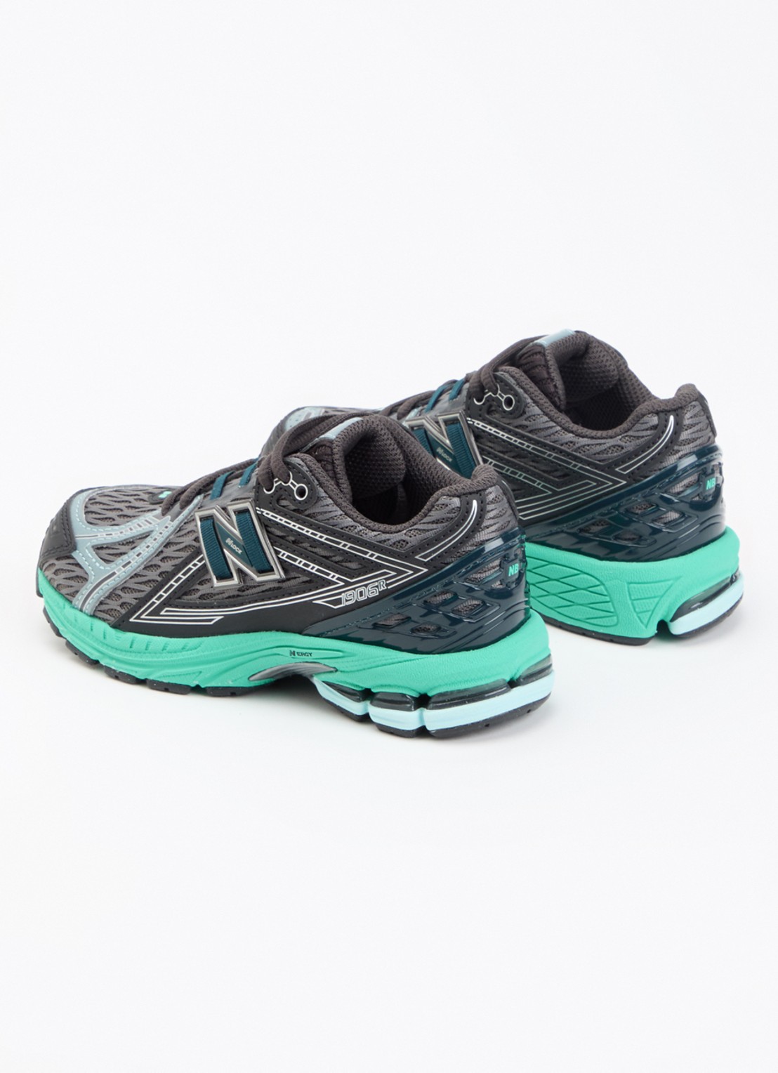 New Balance 1906 sneaker met mesh details - achterkant 4 antraciet