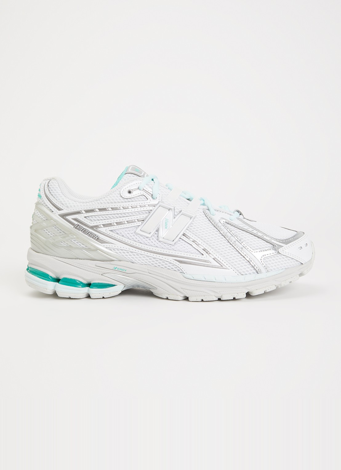 New Balance 1906 sneaker van mesh met metallic details - voorkant 5 gebroken wit