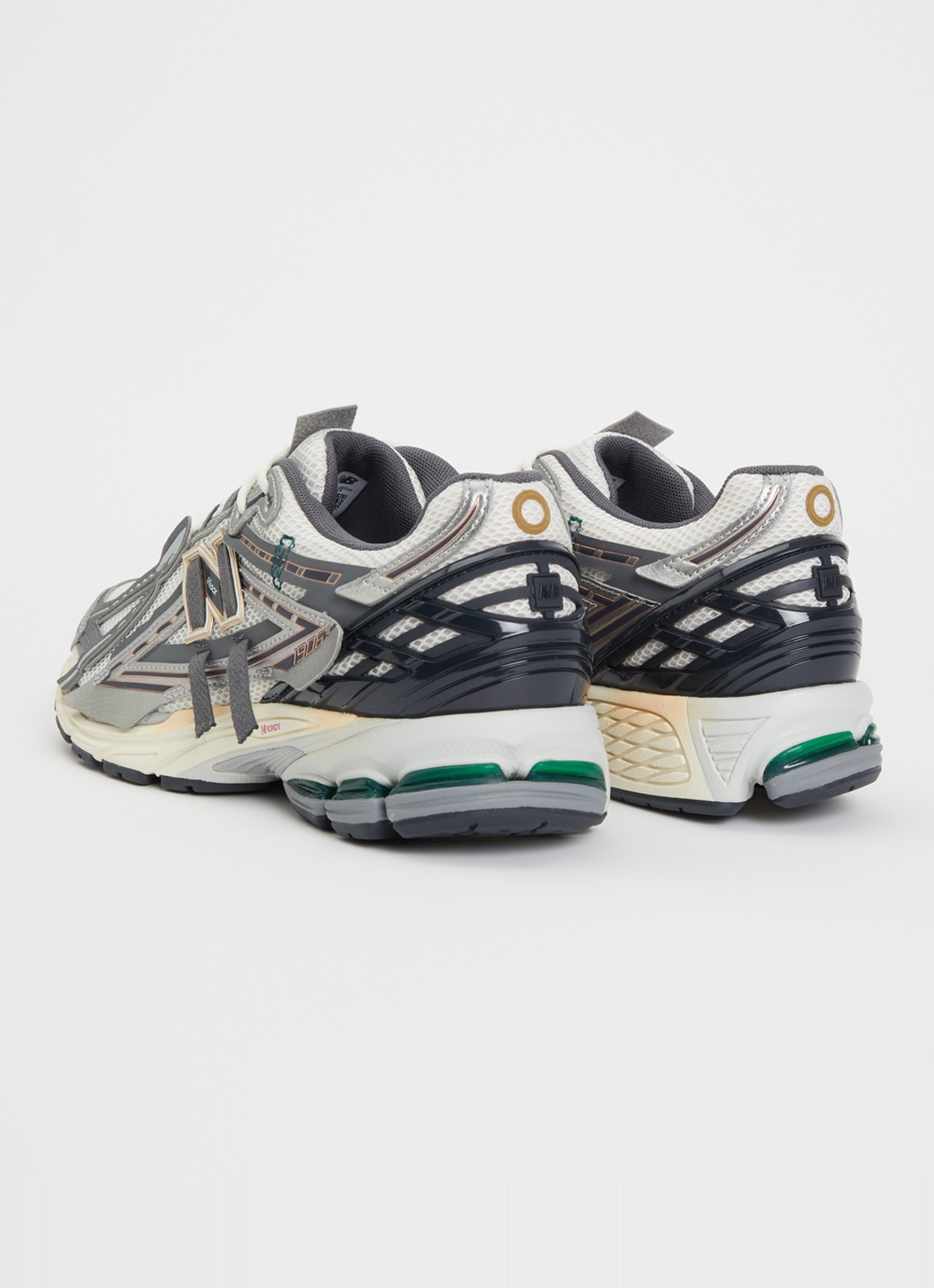 New Balance 1906A sneaker met mesh details - achterkant 5 grijs