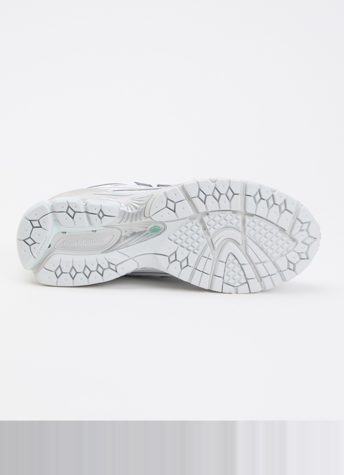 New Balance 1906R sneaker met logo en metallic details  - detail 4 beige