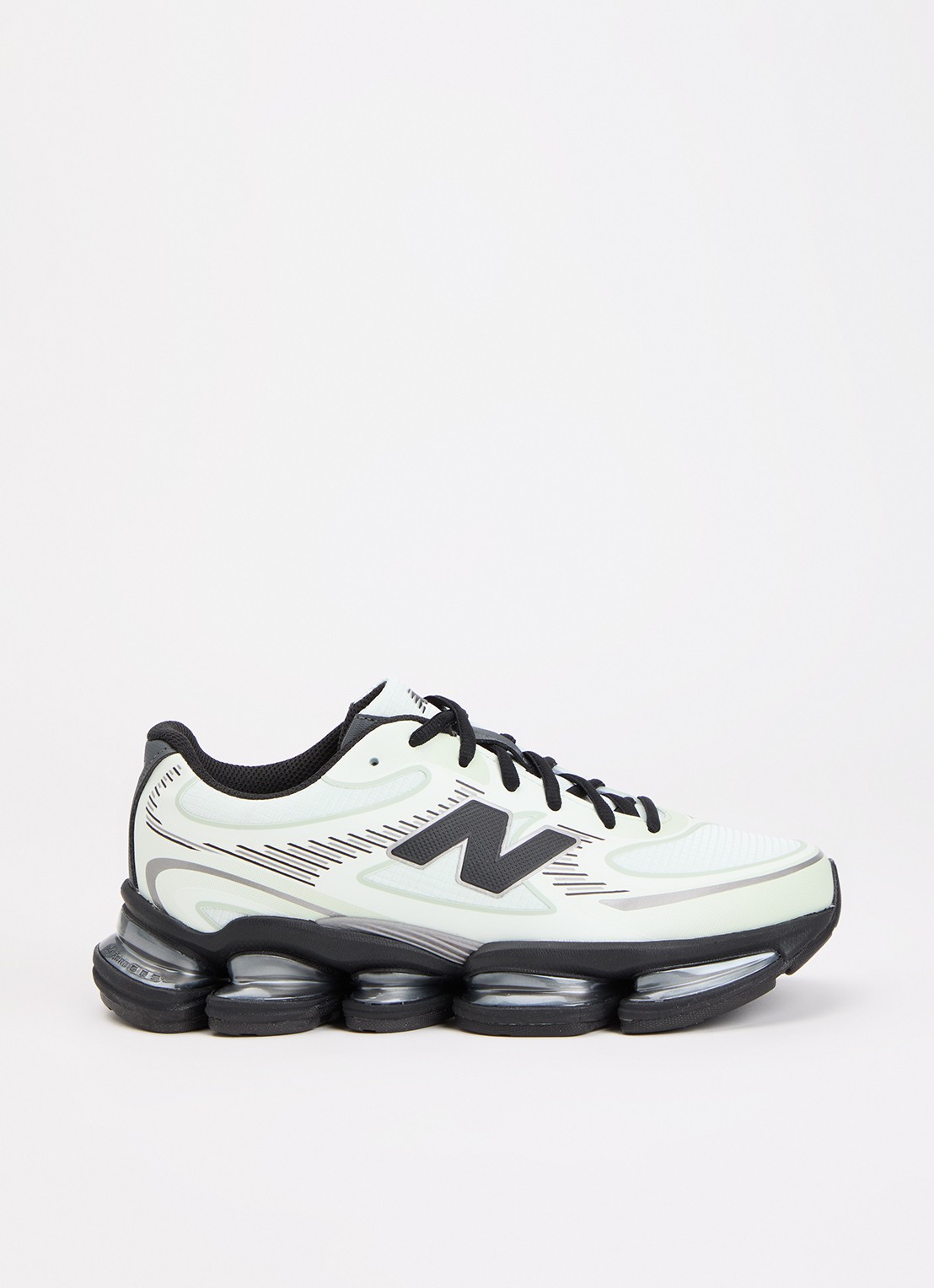 New Balance 2000 sneaker met logo - voorkant 5 lindegroen