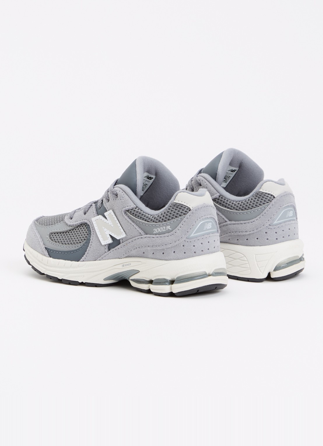 New Balance 2002R sneaker met details van suède - achterkant grijs