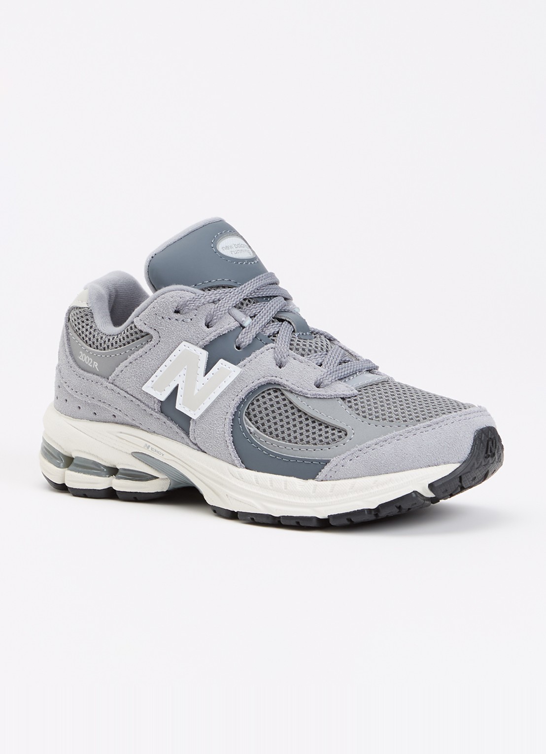 New Balance 2002R sneaker met details van suède - voorkant 2 grijs