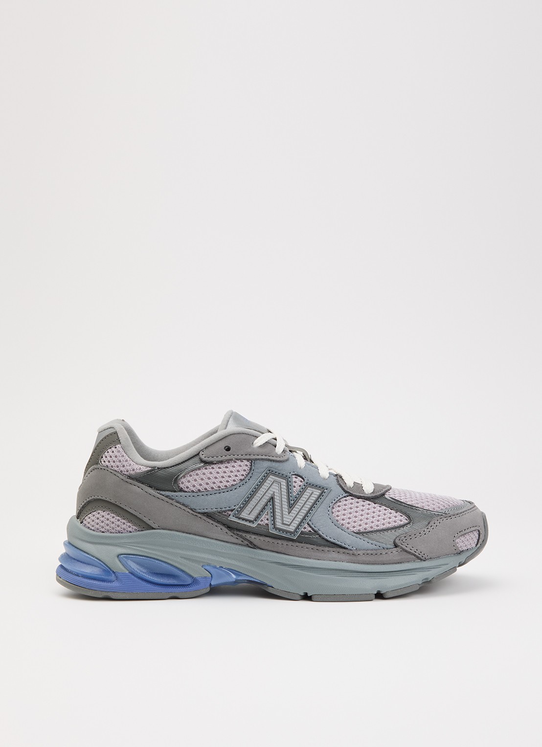 New Balance 2010 sneaker met mesh details - voorkant 2 grijs