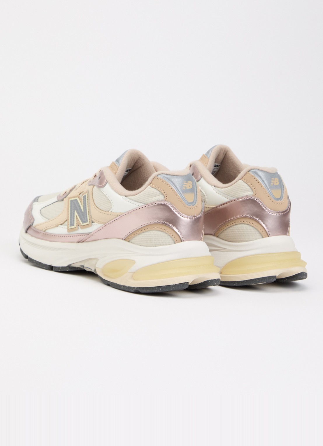 New Balance 2010 sneaker met mesh details - achterkant 5 beige