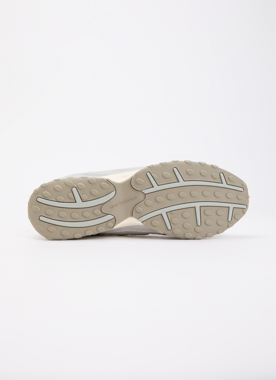 New Balance 204L sneaker met details van mesh - detail 5 lichtgrijs