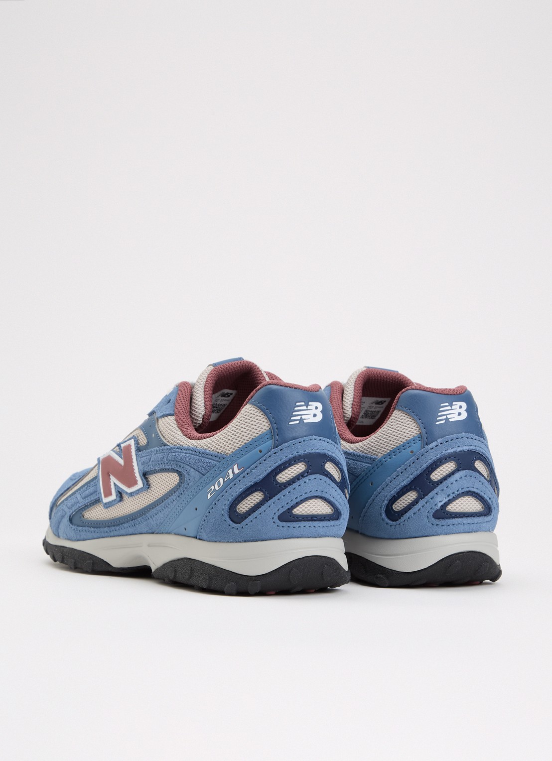 New Balance 204L sneaker met mesh details - achterkant blauw