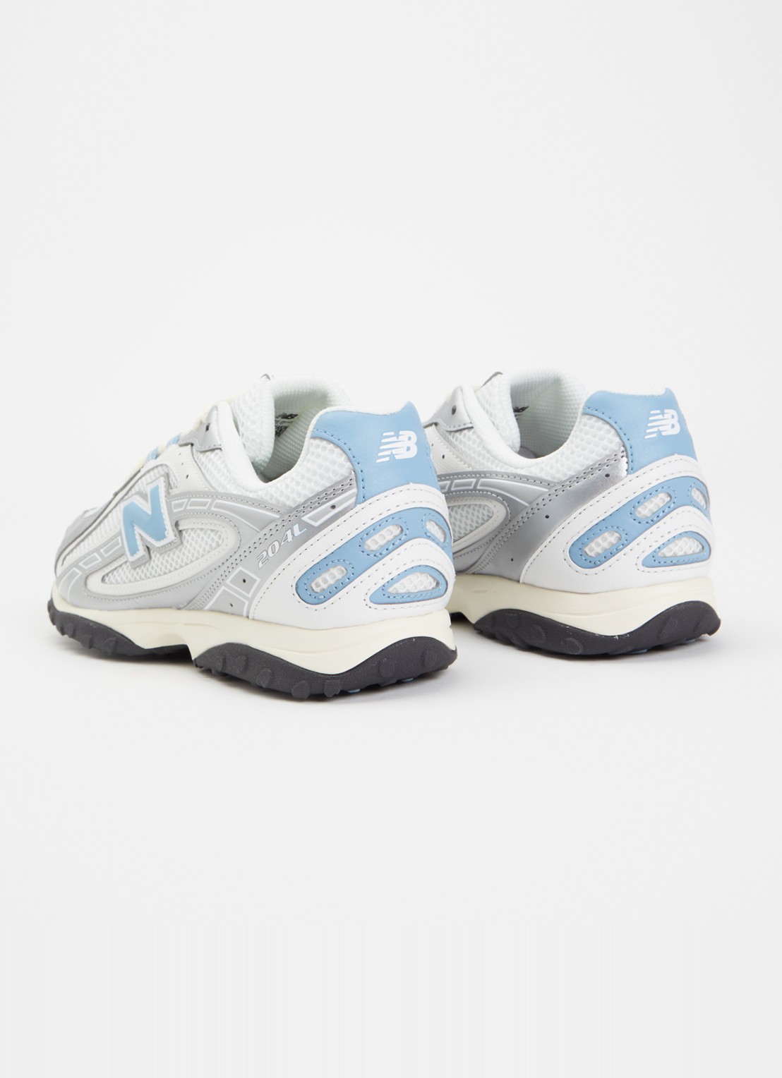 New Balance 204L sneaker met mesh details - achterkant 4 zilver