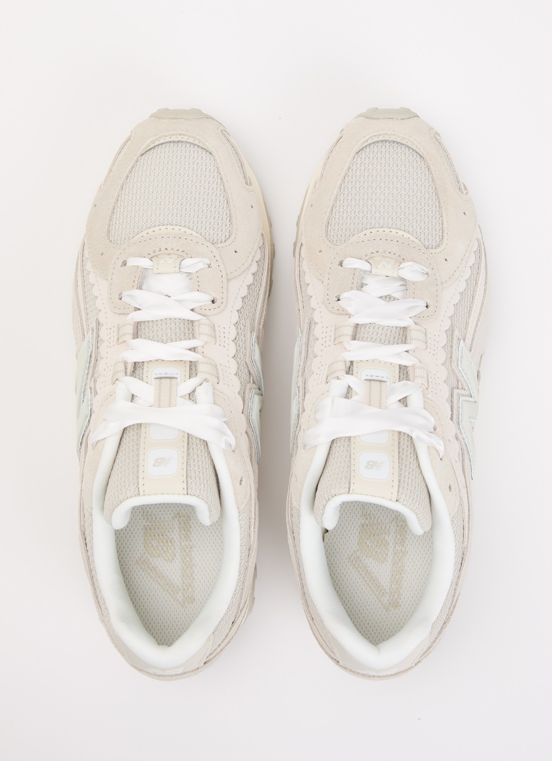 New Balance 204L sneaker van mesh met details van suède - detail 4 taupe
