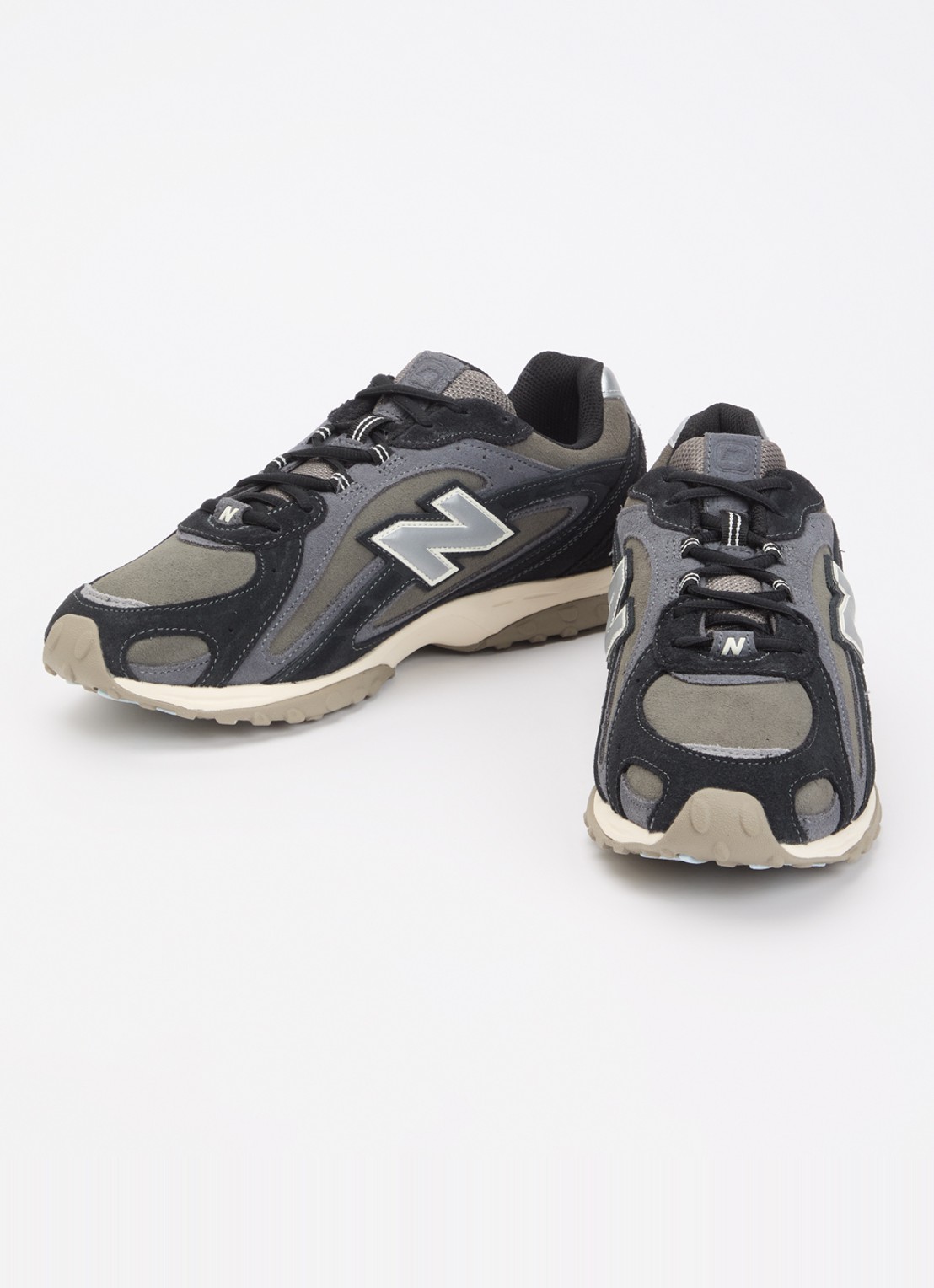 New Balance 204L sneaker van suède - detail 3 zwart