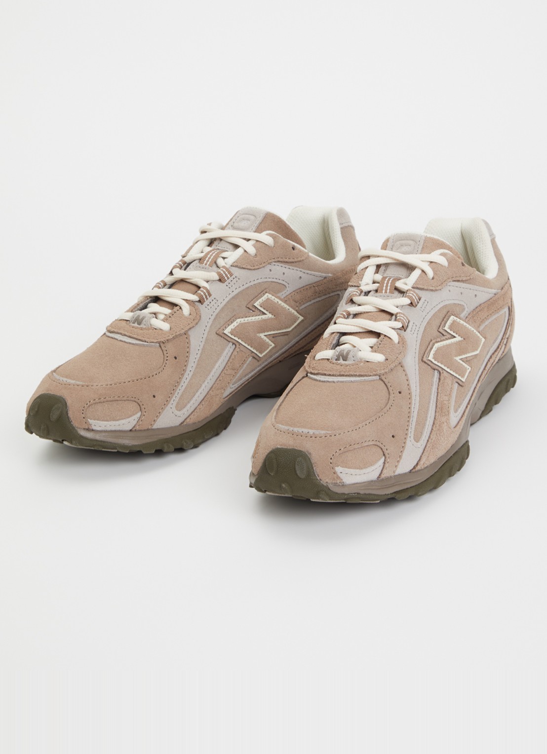 New Balance 204L sneaker van suède - detail beige