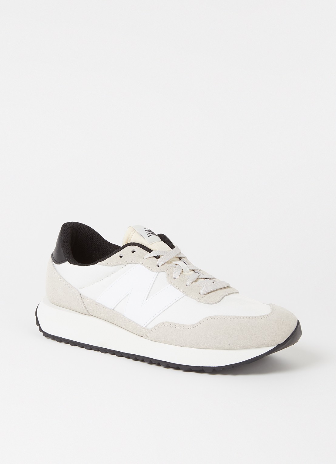 New Balance 237 sneaker met suède details - voorkant beige