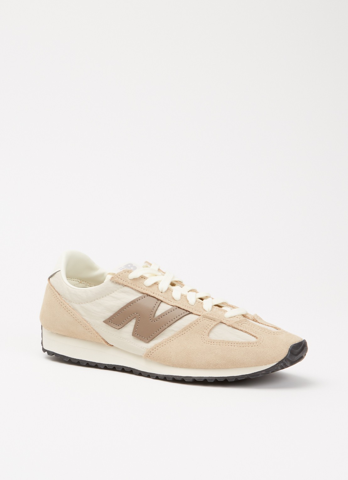 New Balance 471 sneaker met suède details - voorkant beige