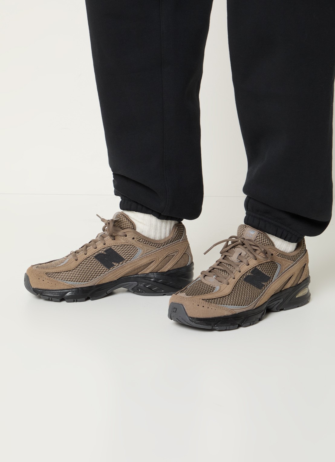 New Balance 509 sneaker met suède details - voorkant 5 bruin