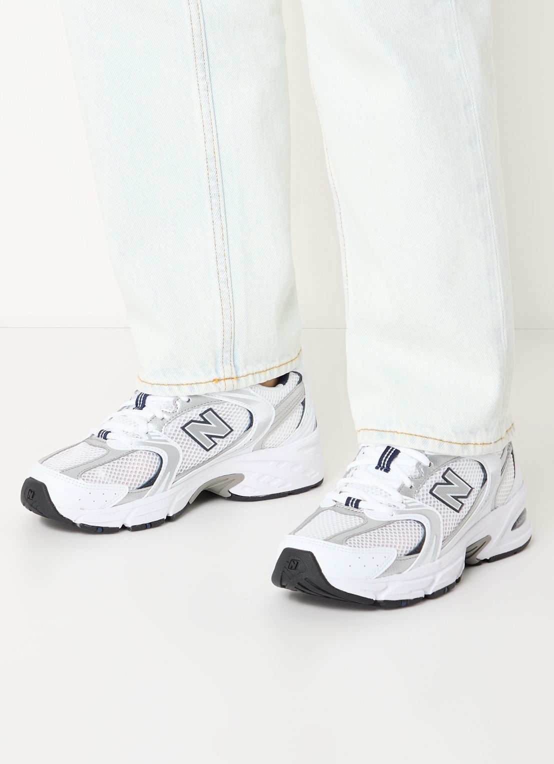 New Balance 530 sneaker met mesh details - voorkant wit
