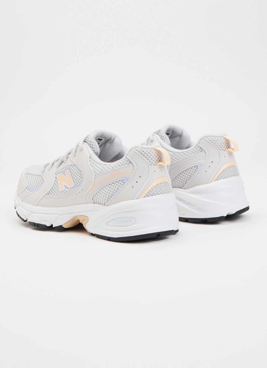 New Balance 530 sneaker met mesh details - achterkant grijs