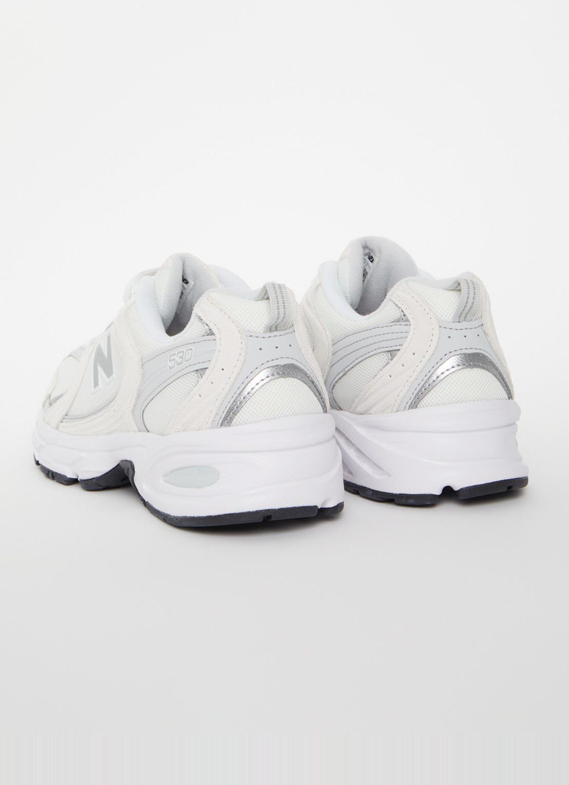 New Balance 530 sneaker met suède details - achterkant 4 lichtgrijs
