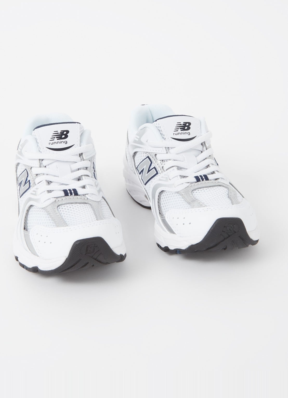 New Balance 530 sneaker van mesh met leren details - voorkant 4 wit