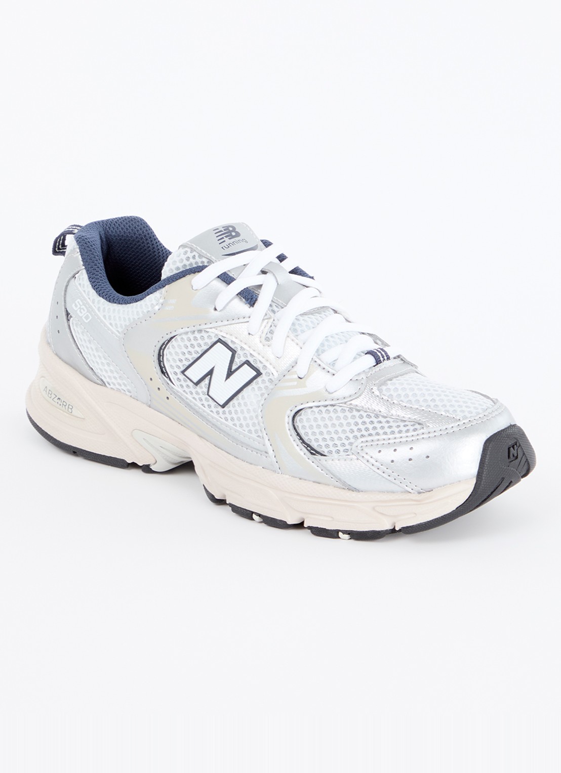 New Balance 530 sneaker van mesh met metallic finish - voorkant 5 lichtgrijs