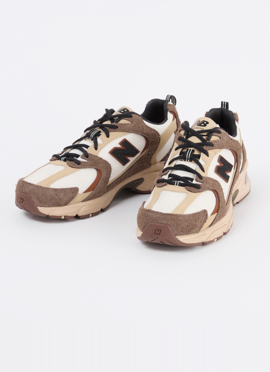 New Balance 530 sneaker van mesh met suède details - detail bruin